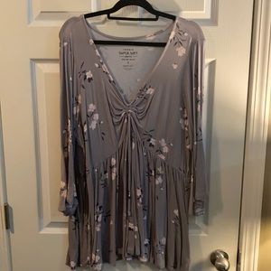 Torrid super soft flutter sleeve blouse